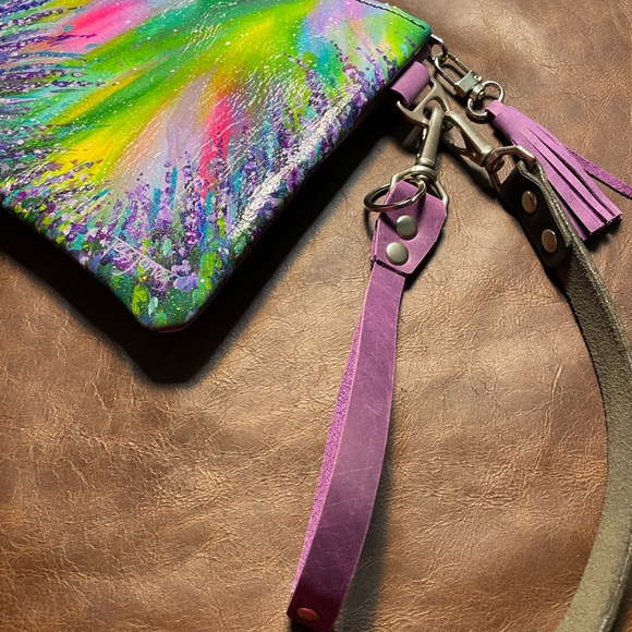 NWT Handpainted, Handmade One of a Kind Cross Body Purse - Picture 6 of 10